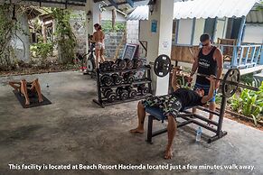 Asia Blue The Tavern Hacienda - Hostel