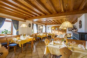Hotel Huberhof
