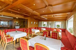 Hotel Huberhof