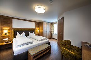 Hotel Huberhof