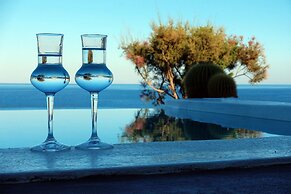 Onar Suites & Villas