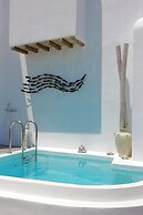 Onar Suites & Villas