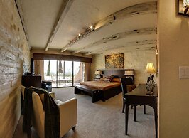 Mission Hill Casitas