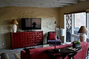 Mission Hill Casitas