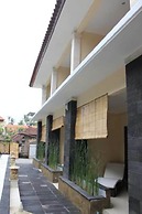 Radha Bali Hotel