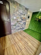 Sea Hawk Hill Resort - A Luxury Boutique Resort