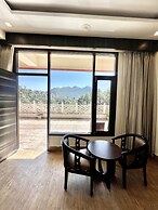 Sea Hawk Hill Resort - A Luxury Boutique Resort