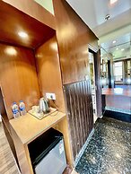 Sea Hawk Hill Resort - A Luxury Boutique Resort