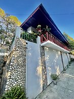 Sea Hawk Hill Resort - A Luxury Boutique Resort