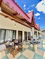 Sea Hawk Hill Resort - A Luxury Boutique Resort