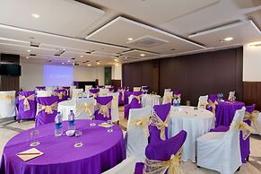 Sea Hawk Hill Resort - A Luxury Boutique Resort