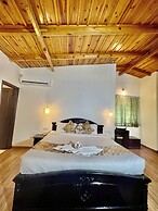 Sea Hawk Hill Resort - A Luxury Boutique Resort