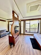 Sea Hawk Hill Resort - A Luxury Boutique Resort