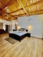 Sea Hawk Hill Resort - A Luxury Boutique Resort