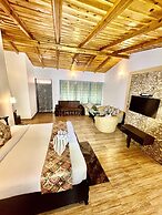 Sea Hawk Hill Resort - A Luxury Boutique Resort