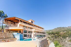 Sea Hawk Hill Resort - A Luxury Boutique Resort