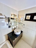 Sea Hawk Hill Resort - A Luxury Boutique Resort