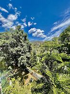 Sea Hawk Hill Resort - A Luxury Boutique Resort