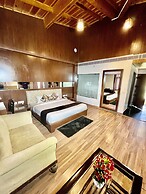 Sea Hawk Hill Resort - A Luxury Boutique Resort