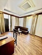 Sea Hawk Hill Resort - A Luxury Boutique Resort