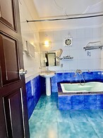 Sea Hawk Hill Resort - A Luxury Boutique Resort