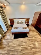 Sea Hawk Hill Resort - A Luxury Boutique Resort