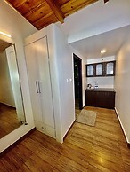 Sea Hawk Hill Resort - A Luxury Boutique Resort