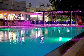 Green Bungalows Hotel Apartments