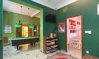 Sunflower City Youth Hotel