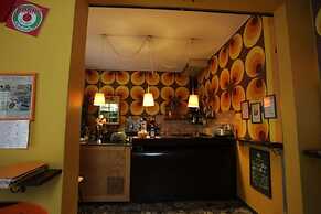 Sunflower City Youth Hotel