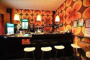 Sunflower City Youth Hotel