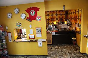 Sunflower City Youth Hotel