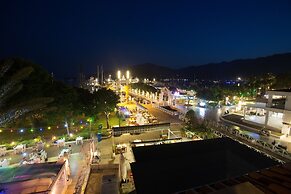 Dedeminn Marina Hotel