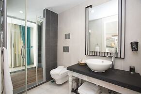 Dedeminn Marina Hotel