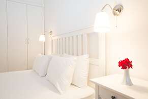 Dedeminn Marina Hotel