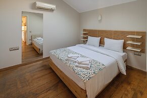 Dedeminn Marina Hotel