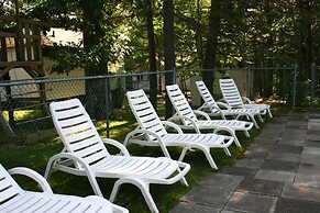 Hinckley's Dreamwood Cottages