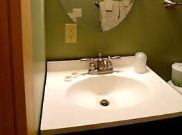 Hinckley's Dreamwood Cottages