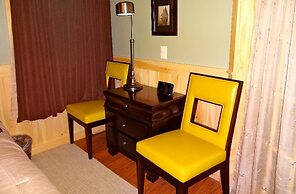 Hinckley's Dreamwood Cottages