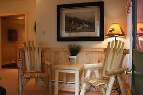 Hinckley's Dreamwood Cottages