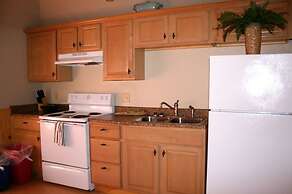 Hinckley's Dreamwood Cottages