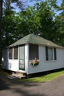 Hinckley's Dreamwood Cottages