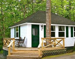 Hinckley's Dreamwood Cottages