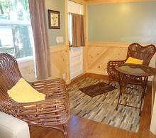 Hinckley's Dreamwood Cottages