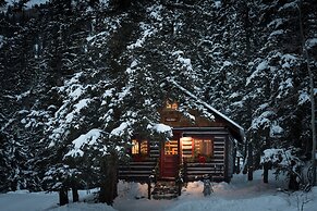 Pioneer Guest Cabins