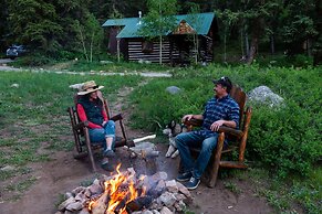 Pioneer Guest Cabins