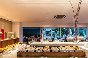 iu-á Hotel