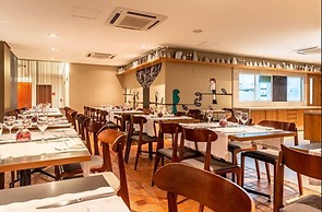 iu-á Hotel