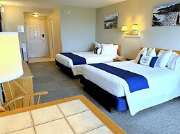 Atlantic Eyrie Lodge