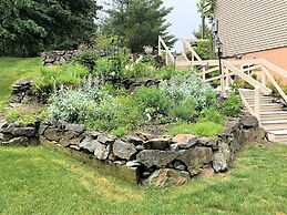 Atlantic Eyrie Lodge